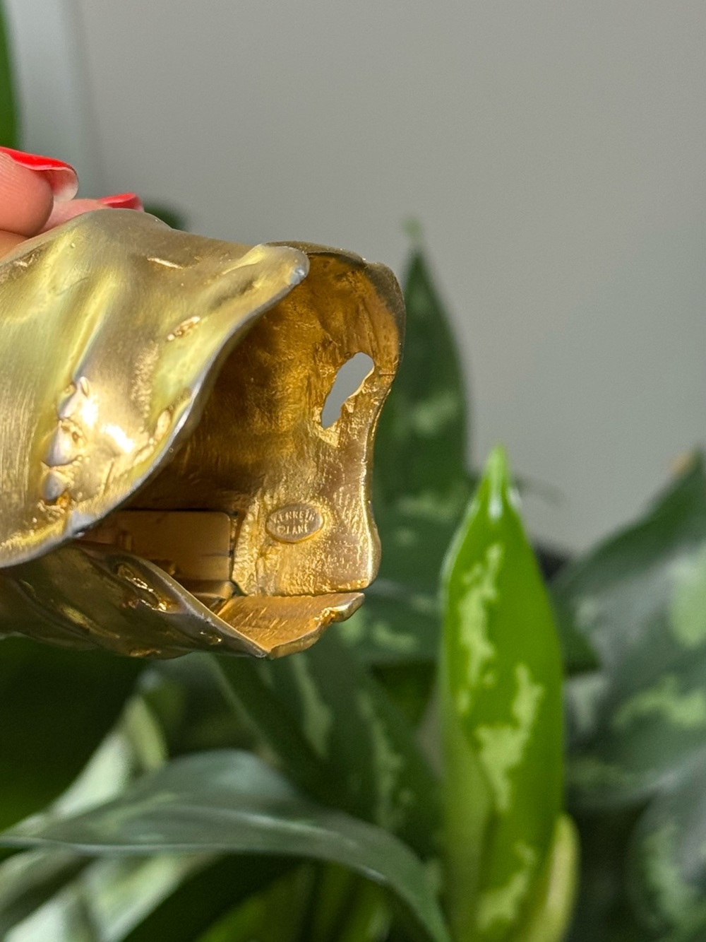 VINTAGE Kenneth Jay Lane Molten Gold Cuff - Picture 7 of 14